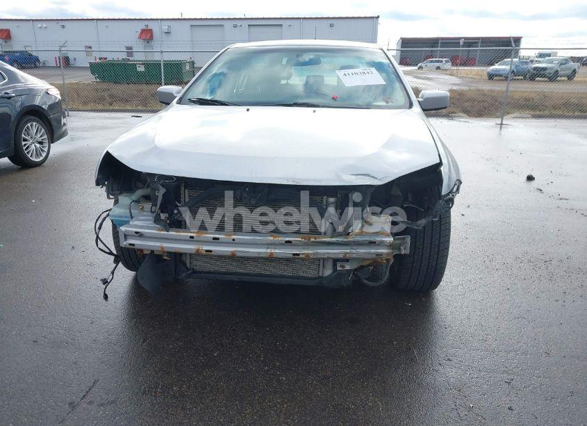 Photo 6 of 2012 Ford Fusion SE (VIN 3FAHP0HG9CR119885)