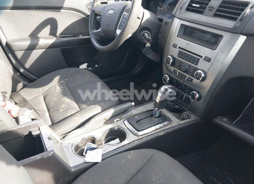 Photo 5 of 2012 Ford Fusion SE (VIN 3FAHP0HG9CR170500)