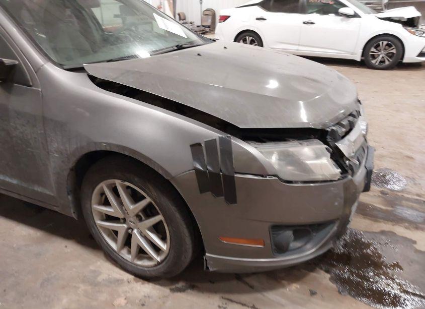Photo 12 of 2010 Ford Fusion SE (VIN 3FAHP0HGXAR144937)