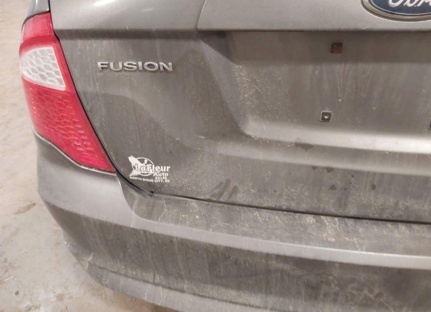 Photo 13 of 2010 Ford Fusion SE (VIN 3FAHP0HGXAR144937)