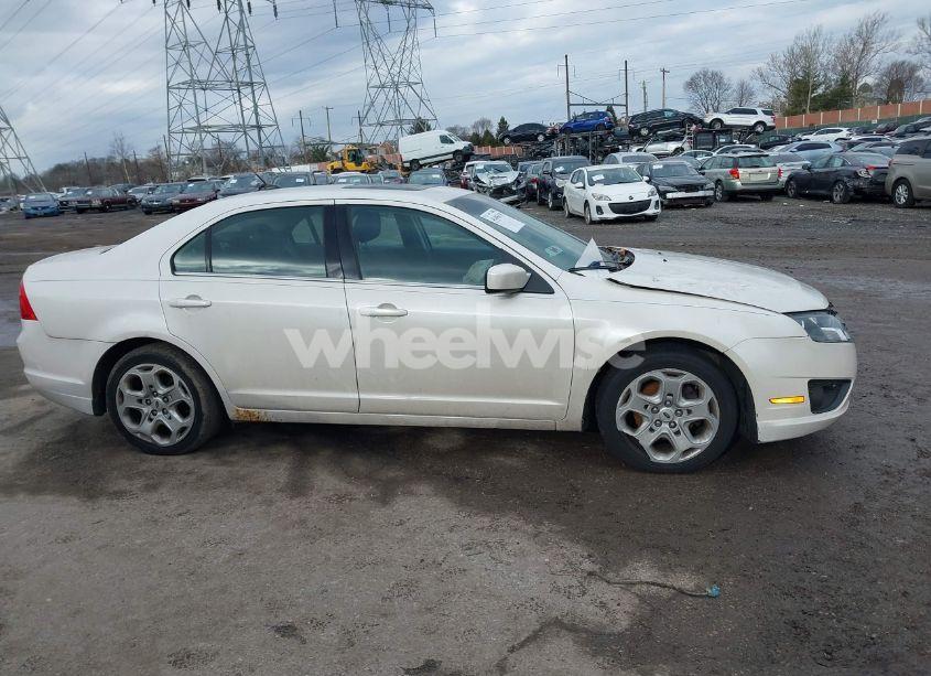 Photo 14 of 2010 Ford Fusion SE (VIN 3FAHP0HGXAR178313)