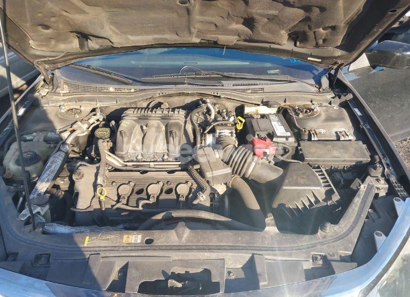 Photo 10 of 2010 Ford Fusion SE (VIN 3FAHP0HGXAR331563)