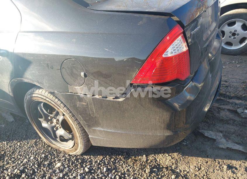 Photo 12 of 2010 Ford Fusion SE (VIN 3FAHP0HGXAR331563)