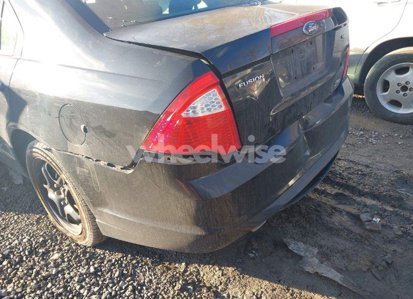 Photo 6 of 2010 Ford Fusion SE (VIN 3FAHP0HGXAR331563)