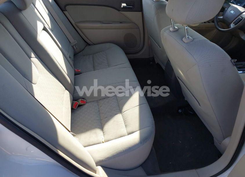 Photo 8 of 2011 Ford Fusion SE (VIN 3FAHP0HGXBR167958)