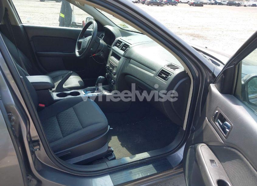 Photo 5 of 2012 Ford Fusion SE (VIN 3FAHP0HGXCR160364)