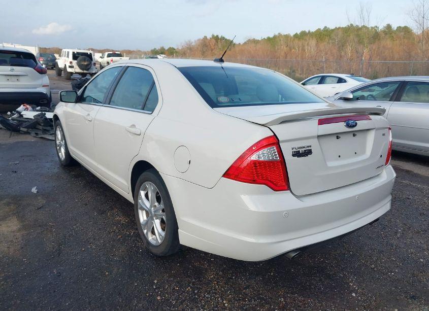 Photo 3 of 2012 Ford Fusion SE (VIN 3FAHP0HGXCR235113)