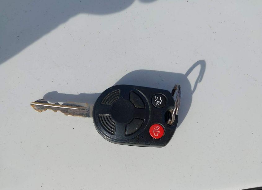 Photo 11 of 2012 Ford Fusion SE (VIN 3FAHP0HGXCR358829)