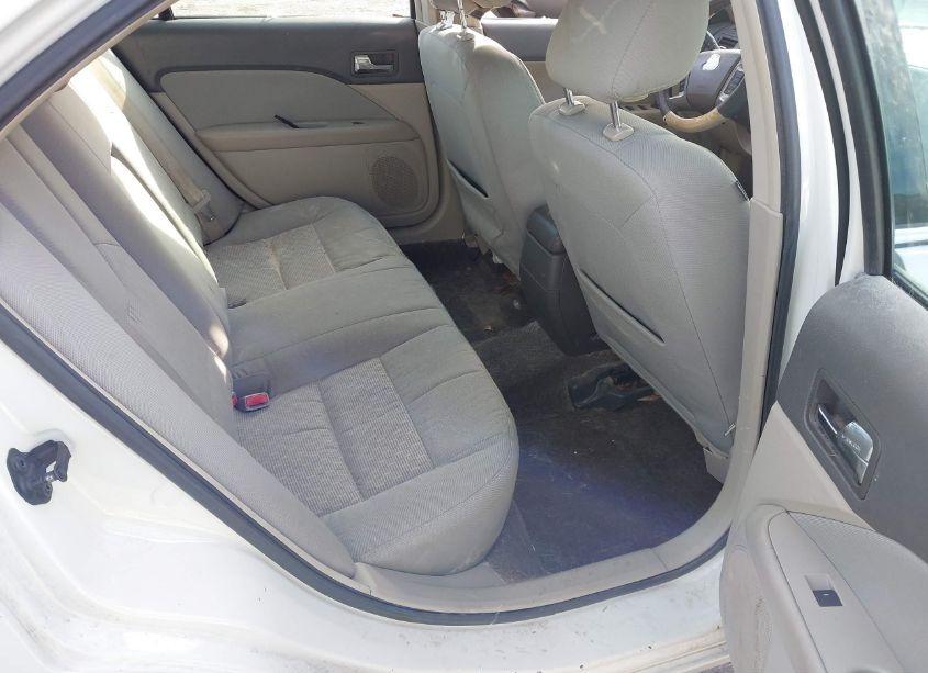 Photo 8 of 2012 Ford Fusion SE (VIN 3FAHP0HGXCR358829)