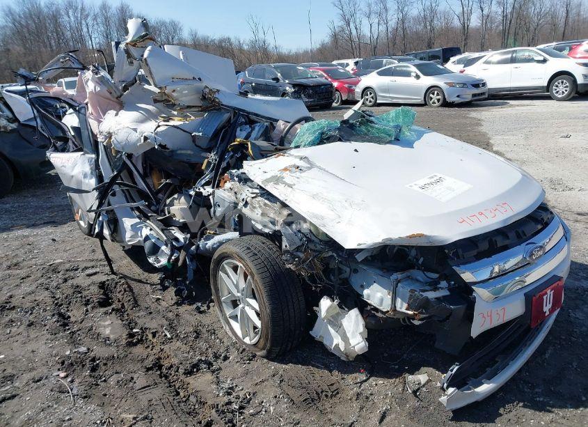 2011 Ford Fusion SEL (VIN 3FAHP0JA1BR106441) main photo