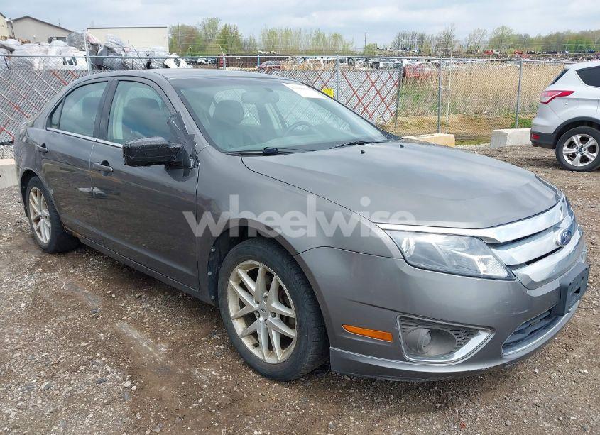 2011 Ford Fusion SEL (VIN 3FAHP0JA2BR246353) main photo