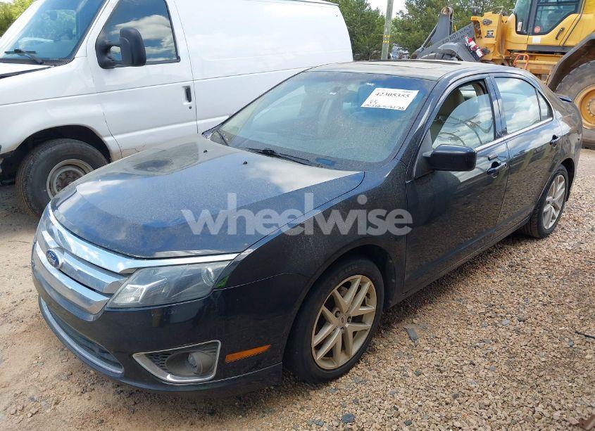 Photo 2 of 2010 Ford Fusion SEL (VIN 3FAHP0JA3AR323990)