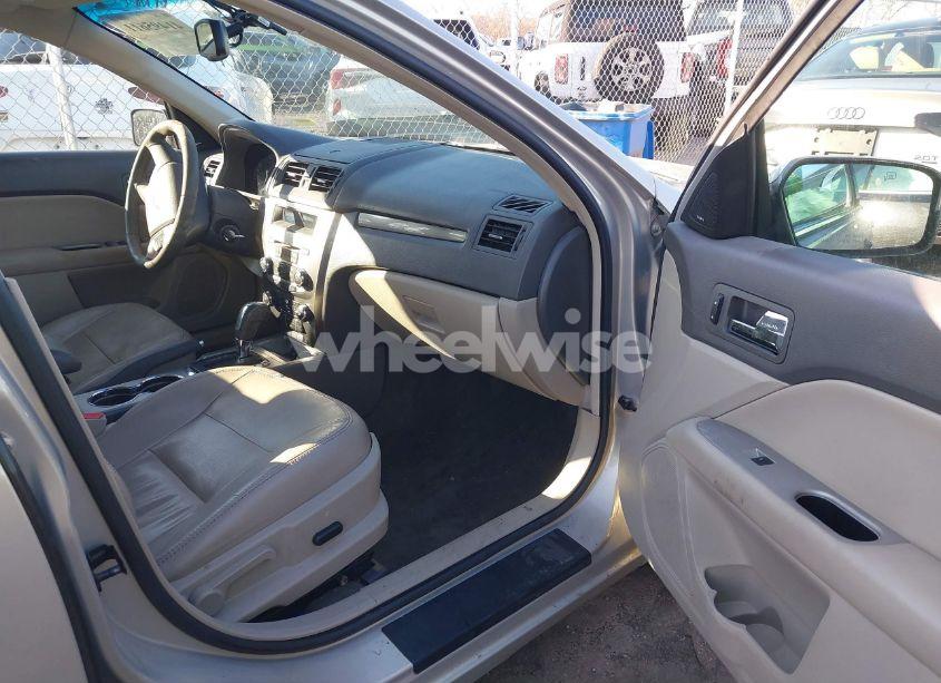 Photo 5 of 2010 Ford Fusion SEL (VIN 3FAHP0JA4AR353936)