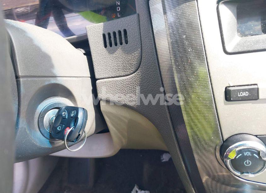 Photo 11 of 2010 Ford Fusion SEL (VIN 3FAHP0JA7AR310398)