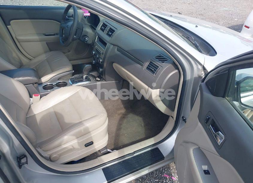 Photo 5 of 2010 Ford Fusion SEL (VIN 3FAHP0JA7AR310398)