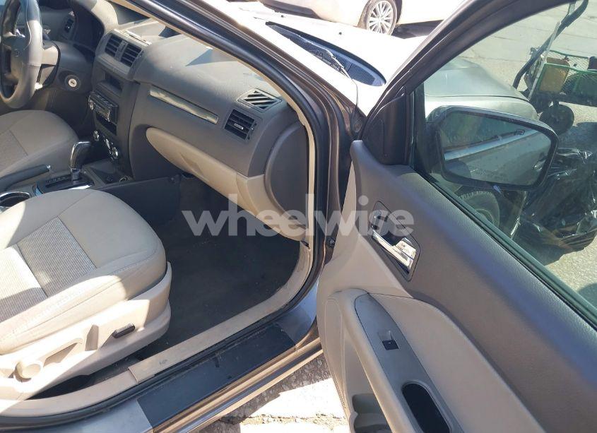 Photo 5 of 2010 Ford Fusion SEL (VIN 3FAHP0JA8AR363062)