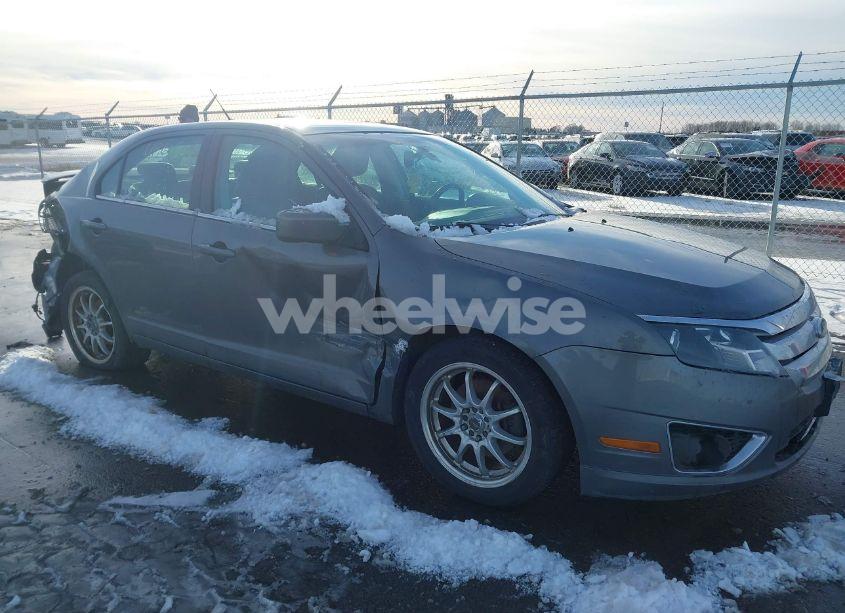 2010 Ford Fusion SEL (VIN 3FAHP0JA9AR393011) main photo