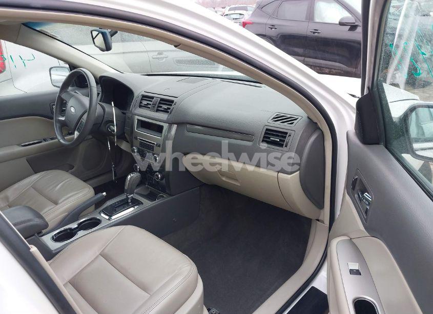 Photo 5 of 2010 Ford Fusion SEL (VIN 3FAHP0JG3AR165574)