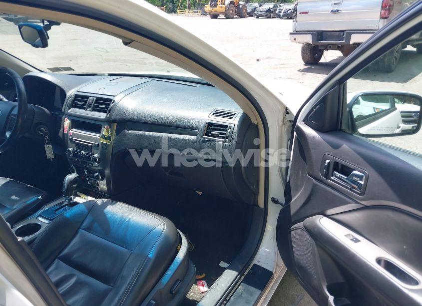 Photo 5 of 2010 Ford Fusion SEL (VIN 3FAHP0JG3AR288369)