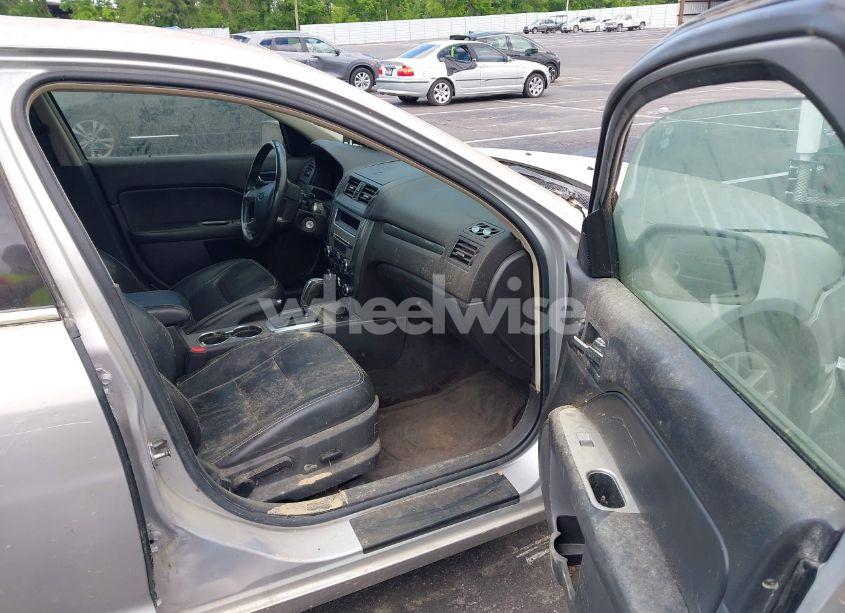 Photo 5 of 2010 Ford Fusion SEL (VIN 3FAHP0JG3AR383630)