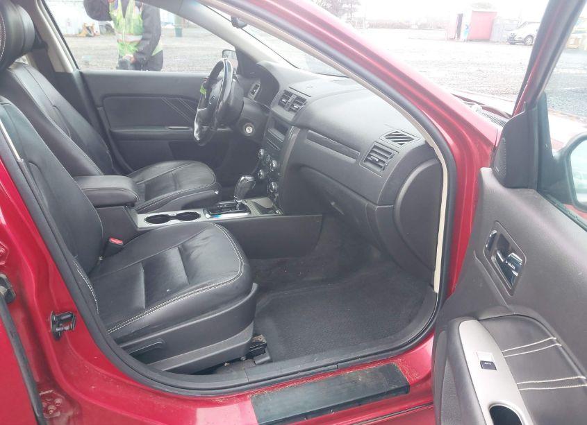 Photo 5 of 2011 Ford Fusion SPORT (VIN 3FAHP0KC2BR144437)