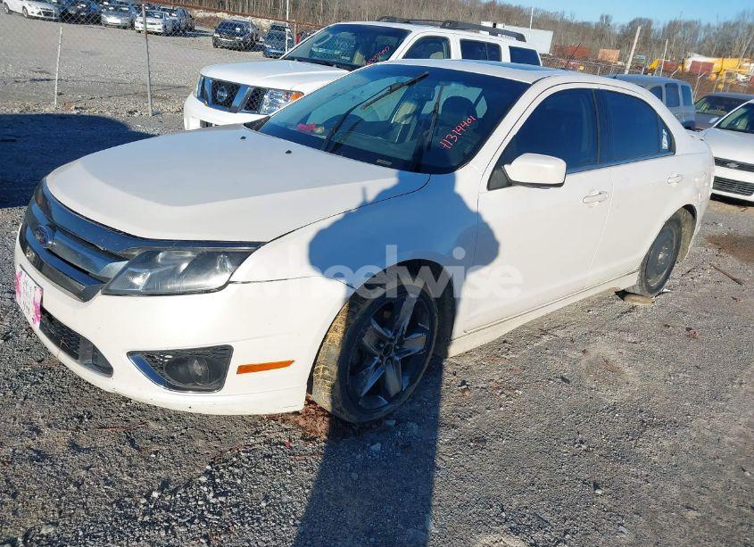 Photo 2 of 2011 Ford Fusion SPORT (VIN 3FAHP0KC9BR240940)