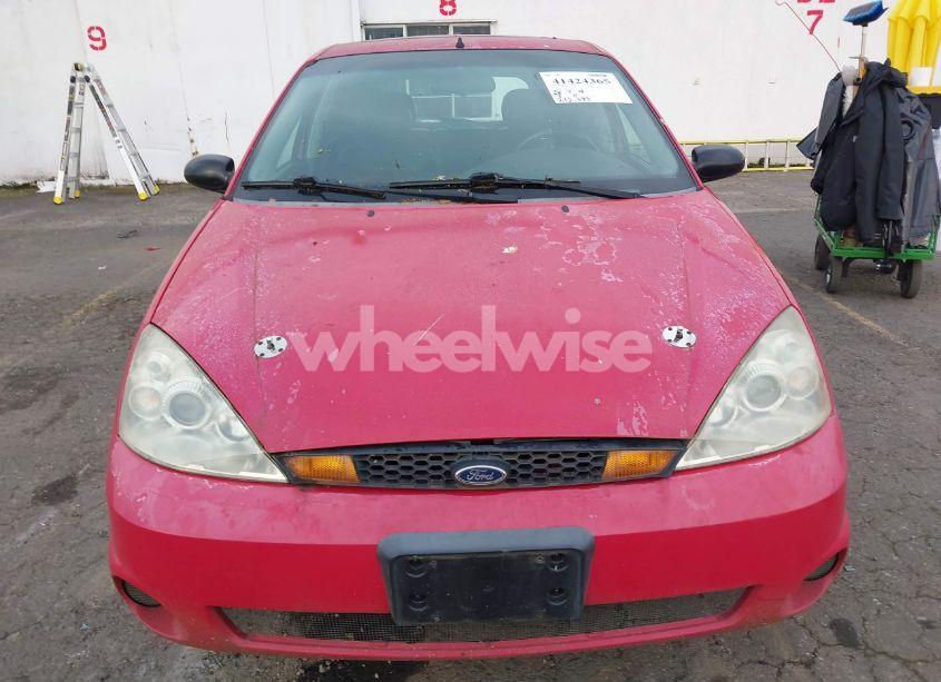 Photo 6 of 2004 Ford Focus ZX5 (VIN 3FAHP30554R112736)