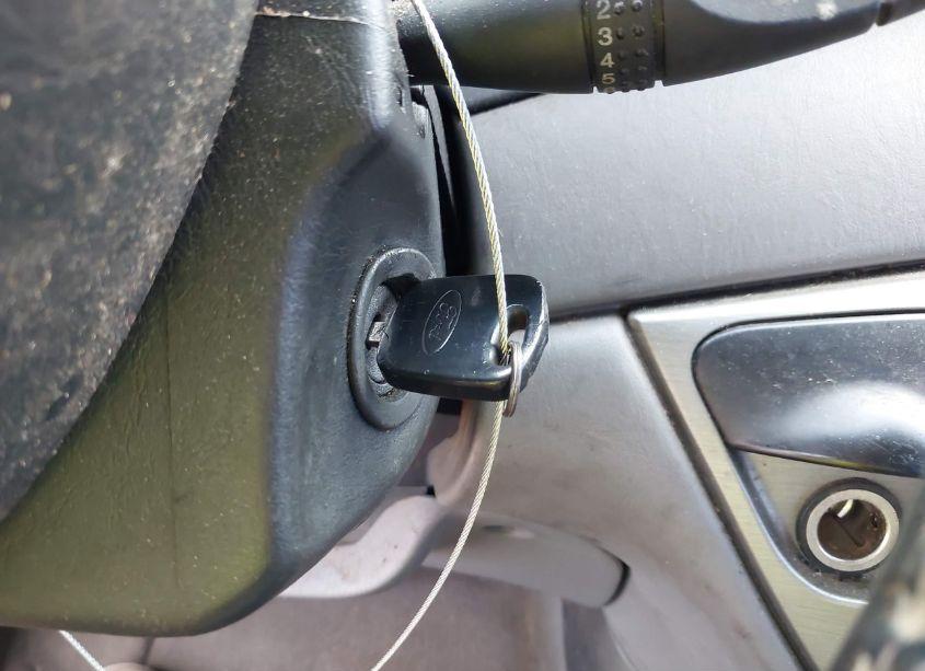 Photo 11 of 2003 Ford Focus ZX5 (VIN 3FAHP37303R139927)