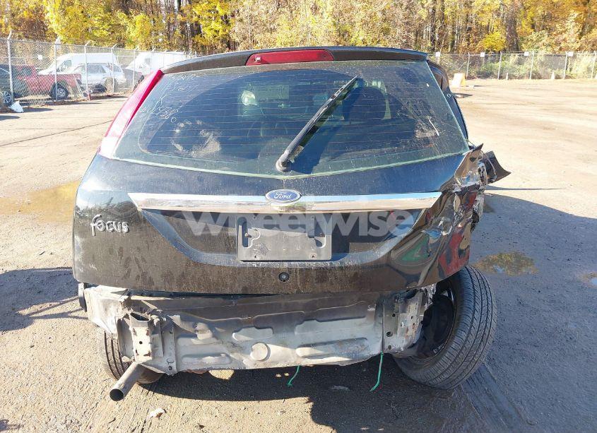 Photo 17 of 2002 Ford Focus ZX5 (VIN 3FAHP37352R238564)