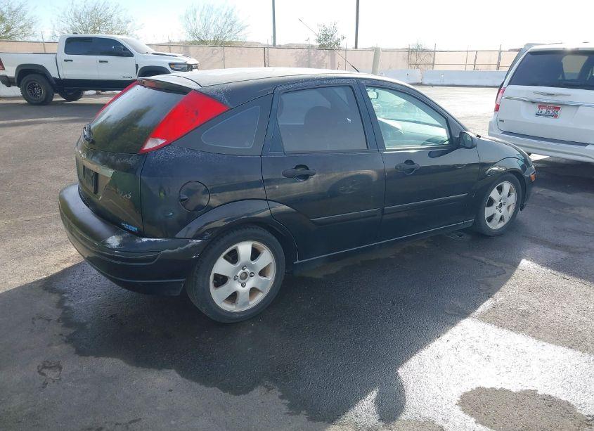 Photo 4 of 2002 Ford Focus ZX5 (VIN 3FAHP373X2R130294)
