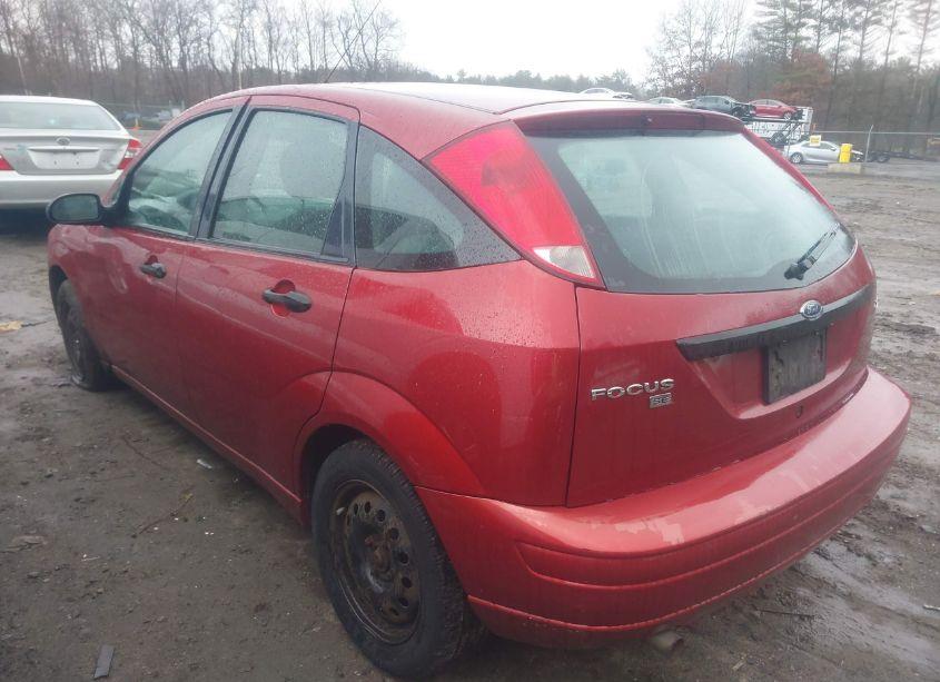Photo 3 of 2005 Ford Focus ZX5 (VIN 3FAHP37NX5R128325)