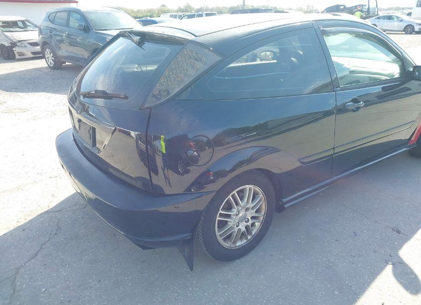 Photo 4 of 2003 Ford Focus SVT (VIN 3FAHP39593R138497)