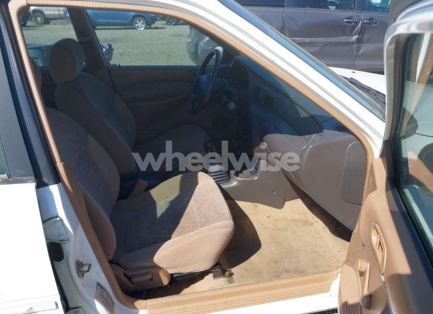 Photo 5 of 1997 Ford Escort LX (VIN 3FALP15P2VR102675)