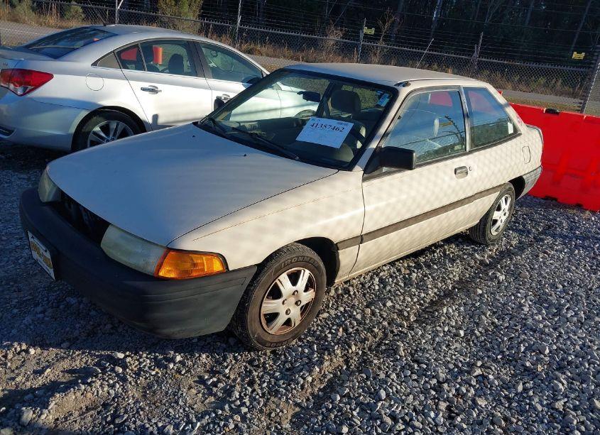 Photo 2 of 1991 Ford Escort LX (VIN 3FAPP11J8MR125296)