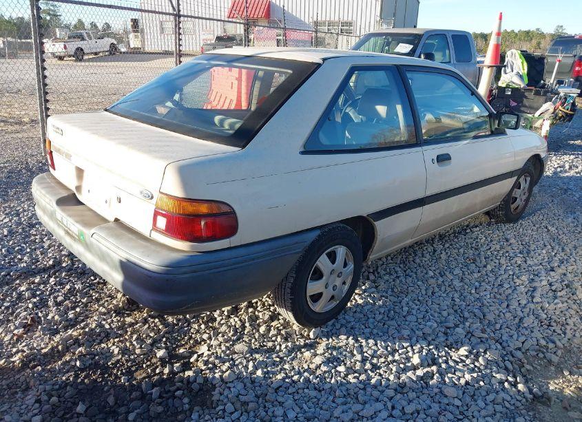 Photo 4 of 1991 Ford Escort LX (VIN 3FAPP11J8MR125296)