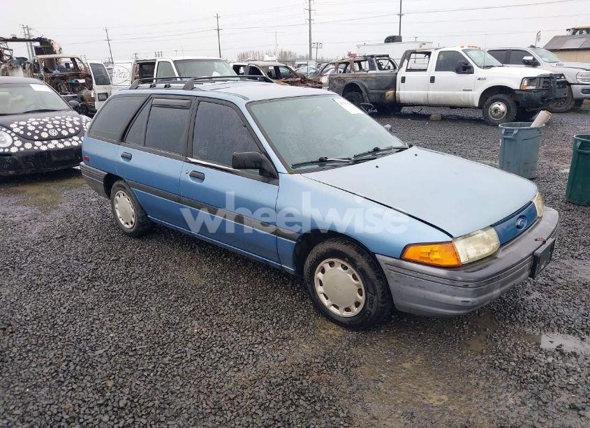 1992 Ford Escort LX (VIN 3FAPP15J2NR112930) main photo