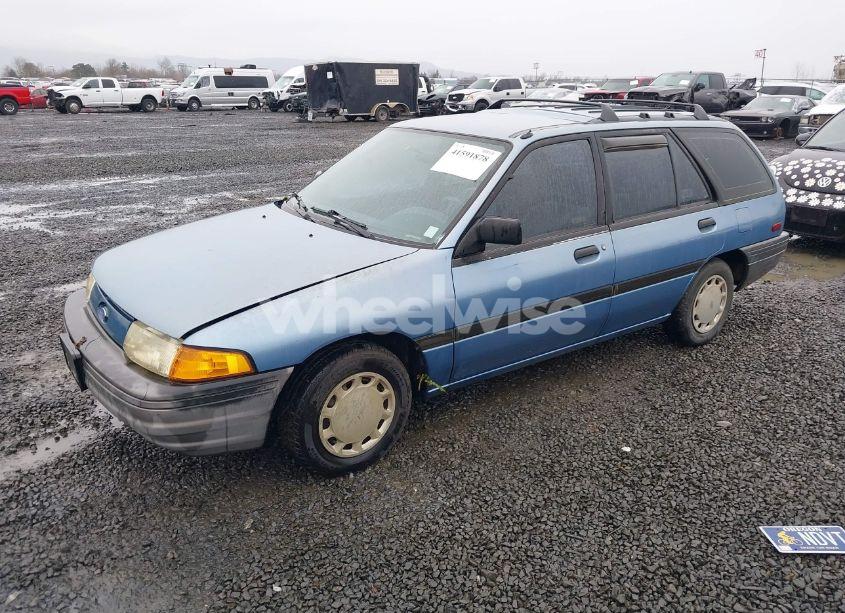 Photo 2 of 1992 Ford Escort LX (VIN 3FAPP15J2NR112930)