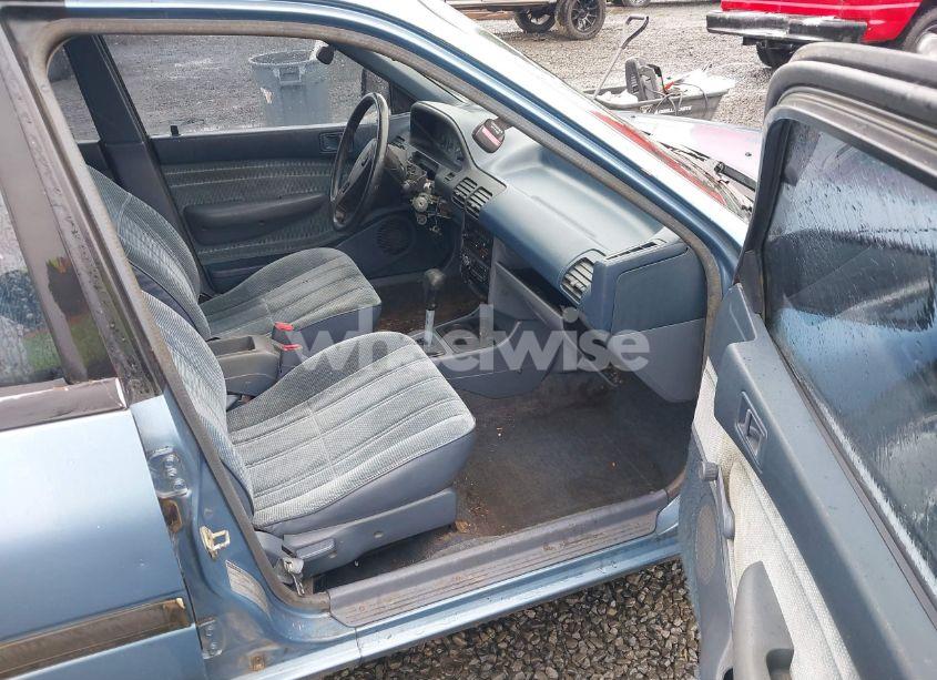 Photo 5 of 1992 Ford Escort LX (VIN 3FAPP15J2NR112930)