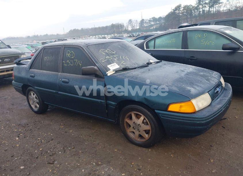 1995 Ford Escort LX/SPORT (VIN 3FASP13J6SR138679) main photo