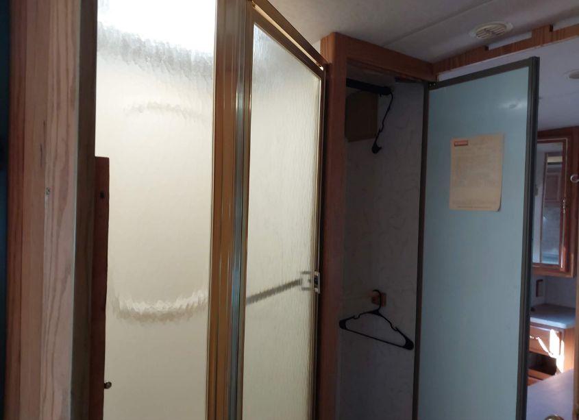 Photo 11 of 1996 Ford F530 SUPER DUTY (VIN 3FCLF53G1TJA02229)