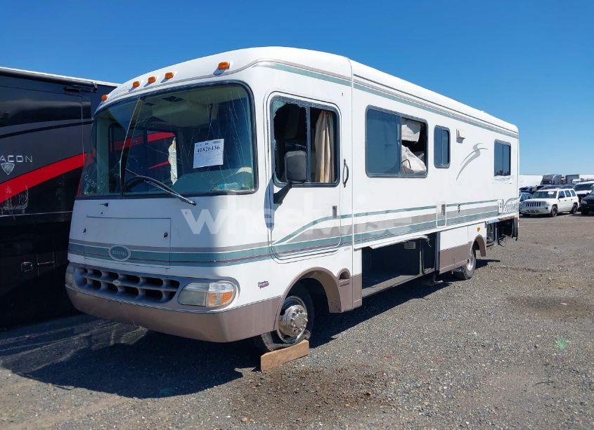 Photo 2 of 1997 Ford F530 SUPER DUTY (VIN 3FCLF53GXVJA23289)