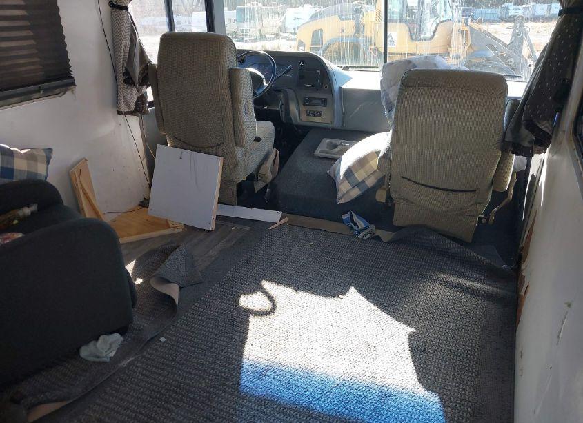 Photo 14 of 2000 Ford F550 SUPER DUTY STRIPPED CHASS (VIN 3FCLF53SXYJA04430)