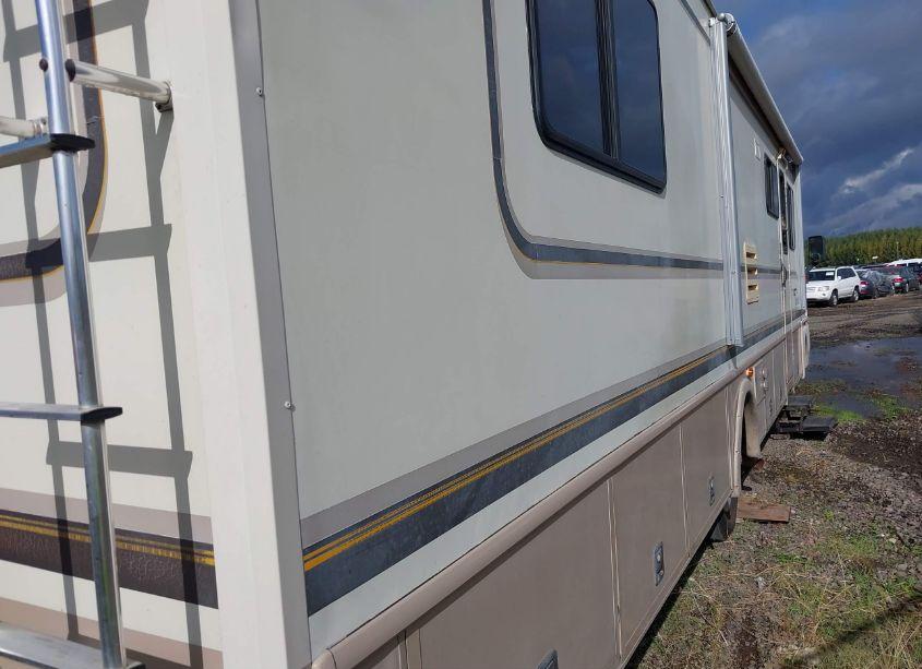 Photo 4 of 1996 Ford F530 SUPER DUTY (VIN 3FCMF53G4TJA08456)