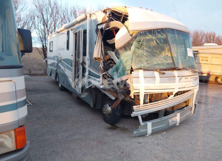 1997 Ford F530 SUPER DUTY (VIN 3FCMF53GXVJA23880) main photo