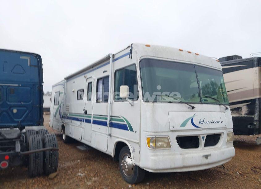 1999 Ford F550 SUPER DUTY STRIPPED CHASS (VIN 3FCMF53S9XJA10903) main photo