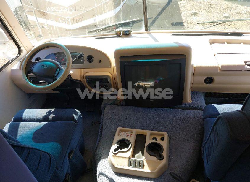 Photo 5 of 1999 Ford F550 SUPER DUTY STRIPPED CHASS (VIN 3FCMF53S9XJA10903)