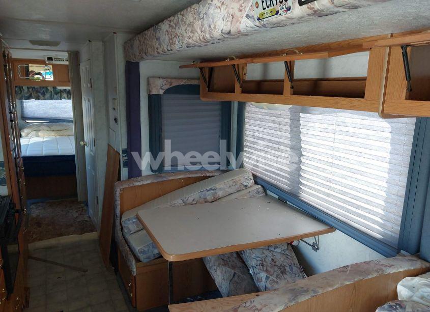 Photo 8 of 1999 Ford F550 SUPER DUTY STRIPPED CHASS (VIN 3FCMF53S9XJA10903)