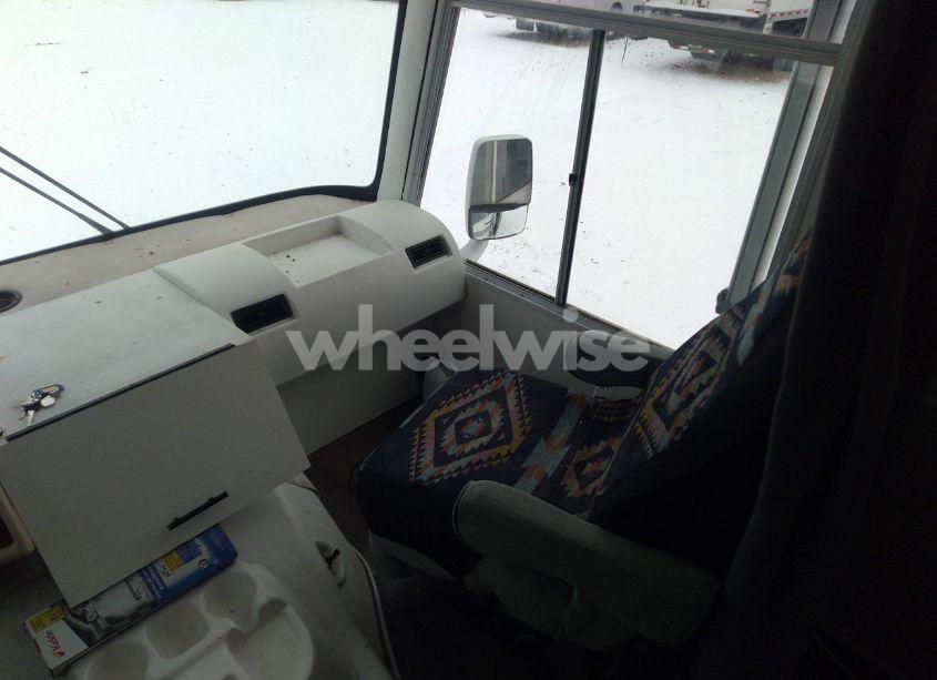 Photo 15 of 1999 Ford F550 SUPER DUTY STRIPPED CHASS (VIN 3FCMF53SXXJA32117)