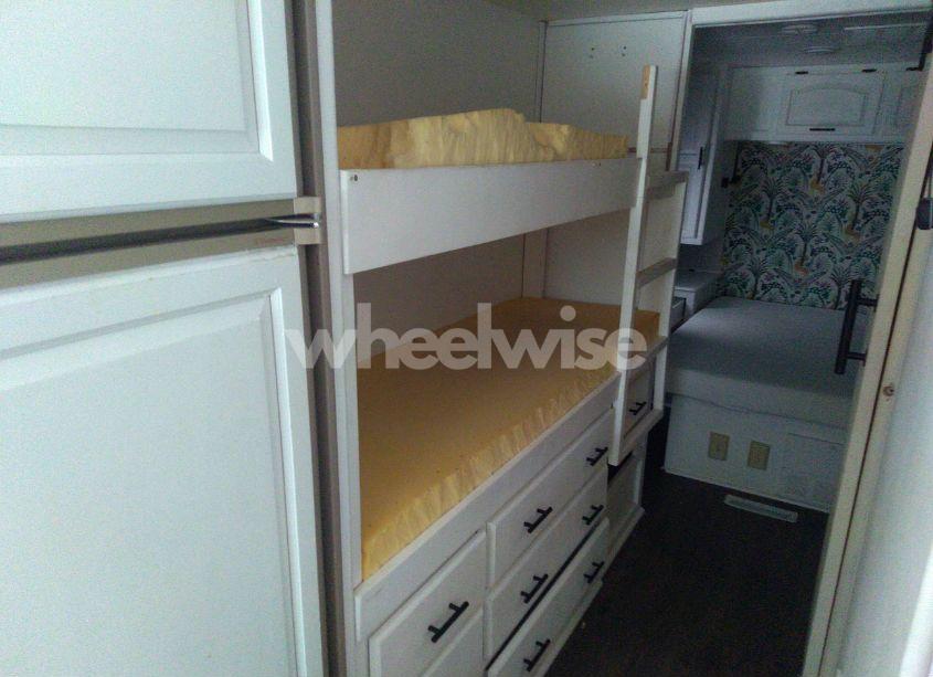 Photo 18 of 1999 Ford F550 SUPER DUTY STRIPPED CHASS (VIN 3FCMF53SXXJA32117)