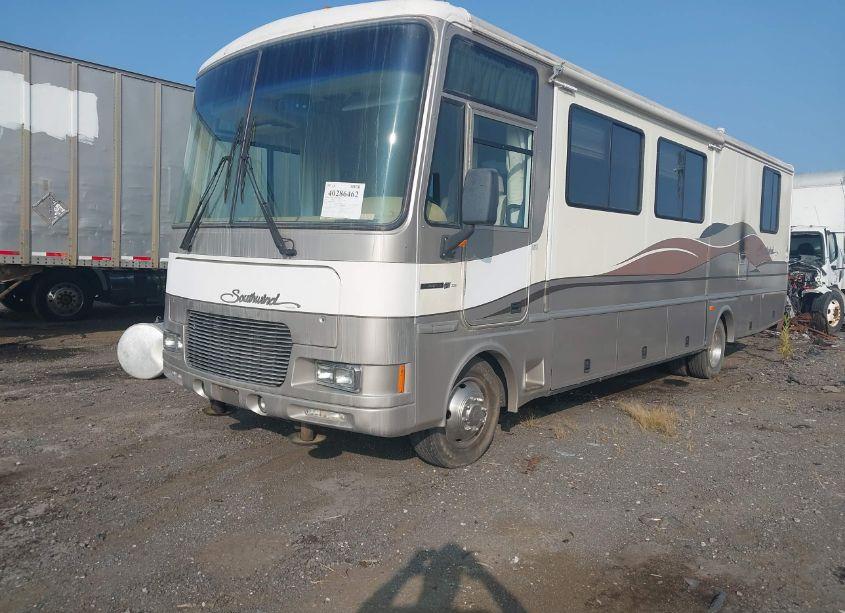 Photo 2 of 1999 Ford F550 SUPER DUTY STRIPPED CHASS (VIN 3FCNF53S0XJA17663)